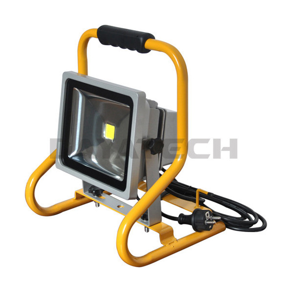 Duty Stand ပါသော ခရီးဆောင် 30W LED Floodlight