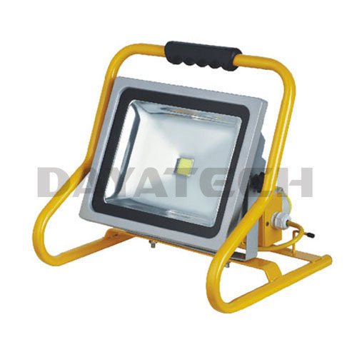 BS Sockets ပါသော အိတ်ဆောင် 50W LED Floodlight